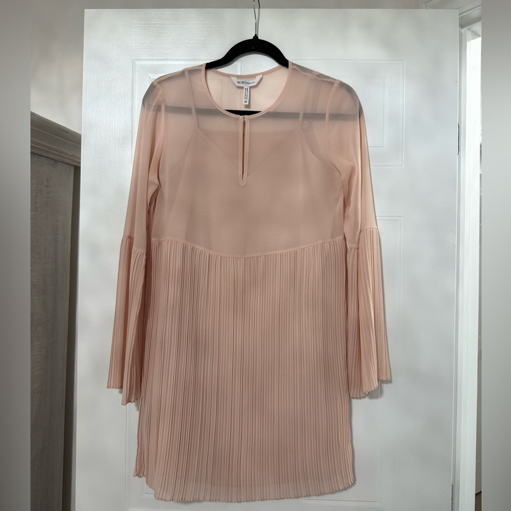 BCBGeneration Blush Long Sleeve Pleated Dress